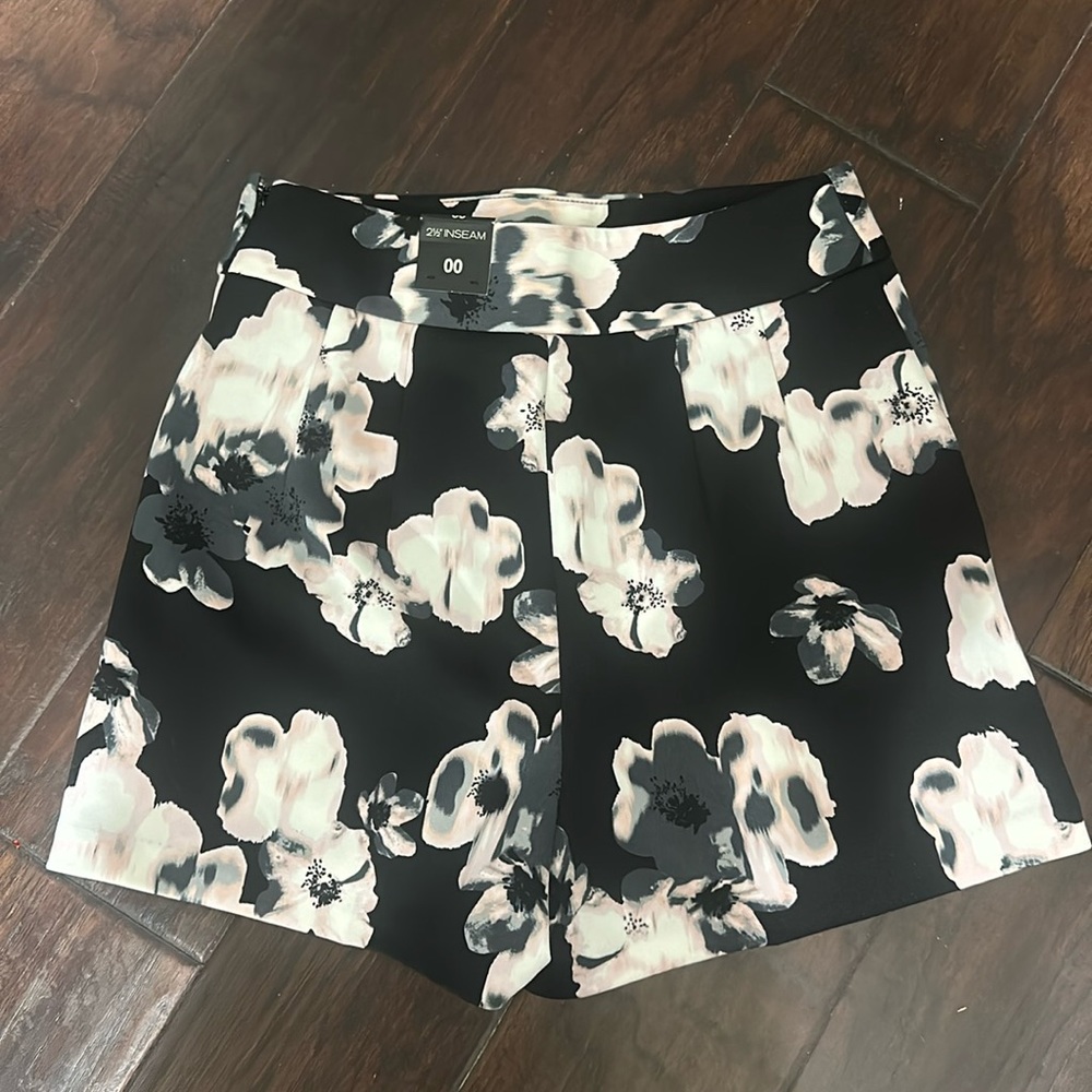 Express high waisted super cute shorts